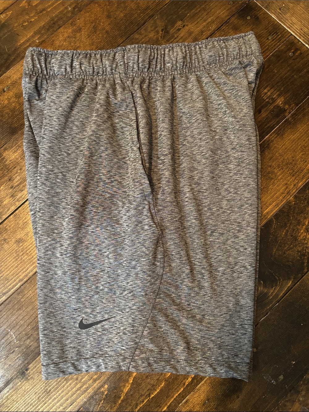 Nike Men's Heather Gray Yoga Shorts - Picture 5 of 5